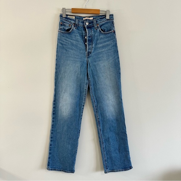 Levi’s Ribcage Straight Ankle Jeans Size 26 Blue - Picture 2 of 13